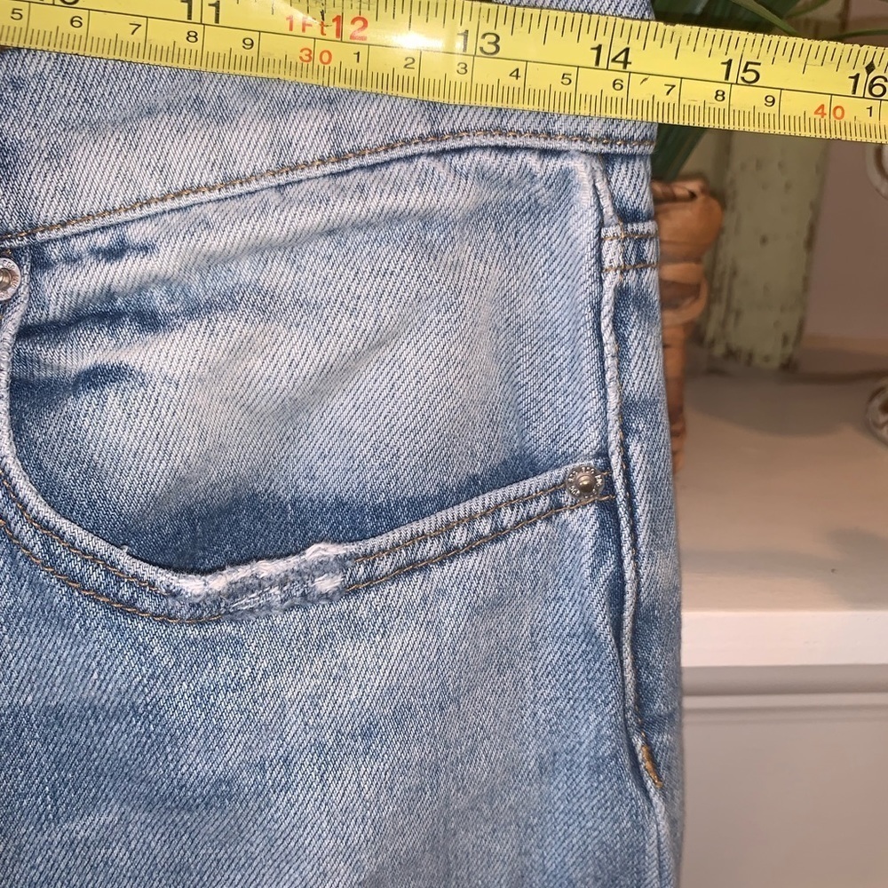 BDG High Waist Distressed Grunge Straight Leg Light Wash Jeans Size 29 - Picture 3 of 6